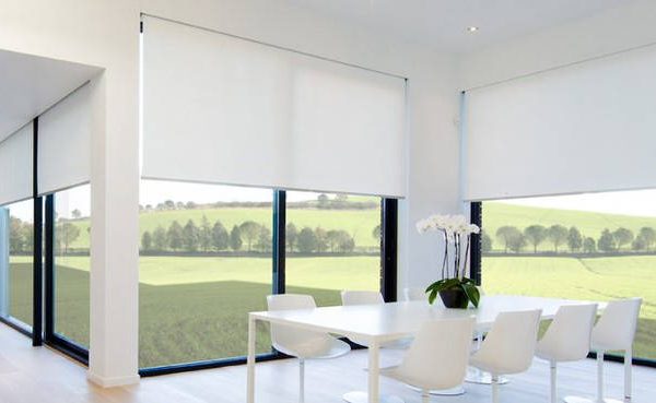 Rollo_Stores001-rolgordijnXXL_lichtdoorlatend-tamissant_1