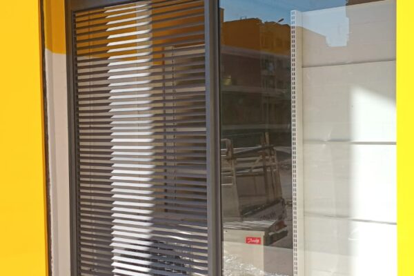 WhatsApp Image 2025-02-24 à 16.23.10_59799e8d WhatsApp Image 2025-02-24 à 16.23.10_59799e8d